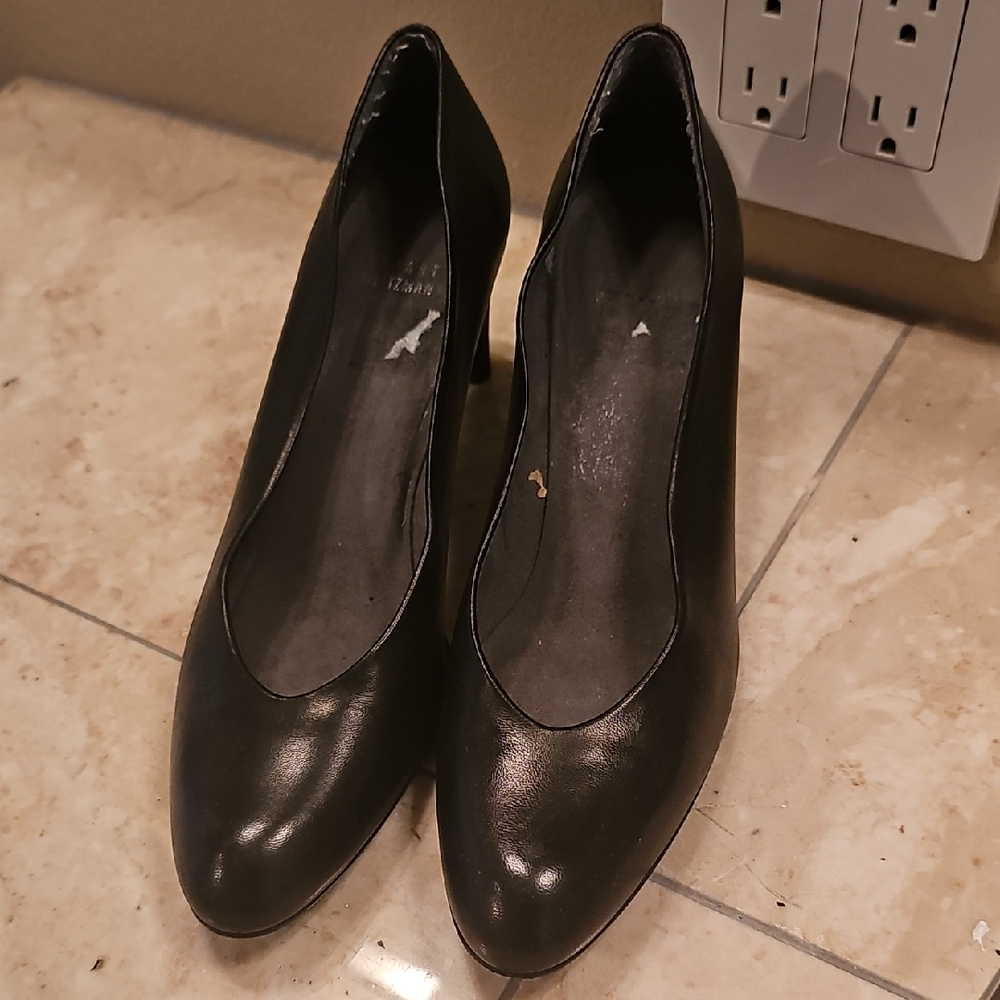 Chic Black Leather Women's Heels